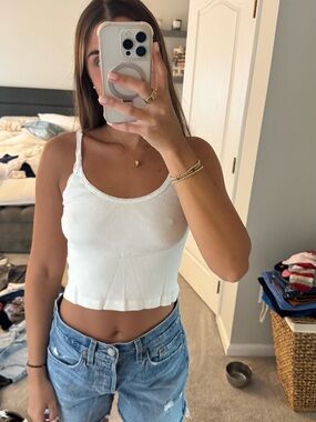 Brandy Melville White Ribbed Cropped Tank